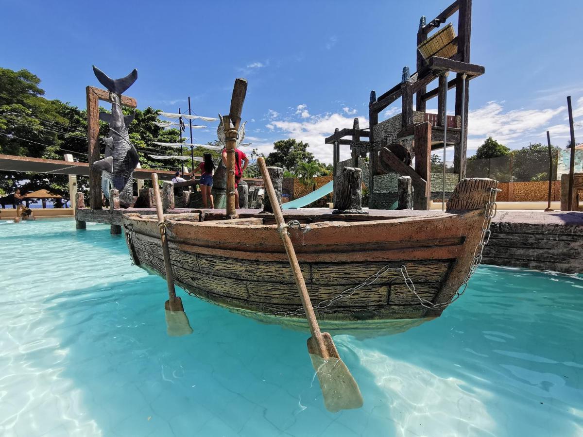 Port Royale Waterpark Resort Dumaguete City Kültér fotó